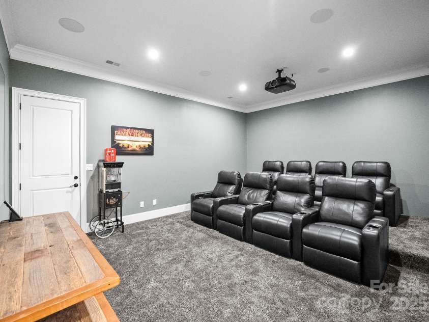 129 Hunts Landing Drive, Mooresville, NC 28117.  MLS# CAR4244761, YatesRealty ID 16060. 