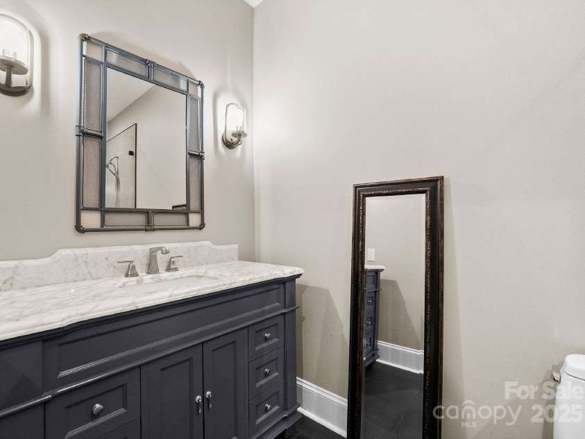 129 Hunts Landing Drive, Mooresville, NC 28117.  MLS# CAR4244761, YatesRealty ID 16060. 