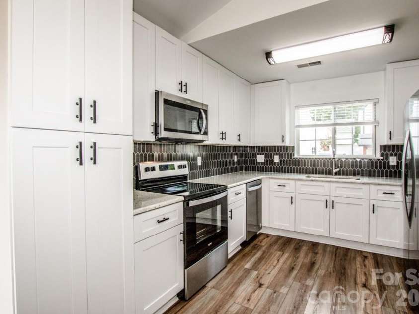 332 Cassidy Lane, Mooresville, NC 28115.  MLS# CAR4368929, YatesRealty ID 16061. 