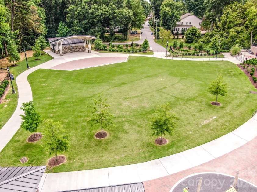 332 Cassidy Lane, Mooresville, NC 28115.  MLS# CAR4368929, YatesRealty ID 16061. 