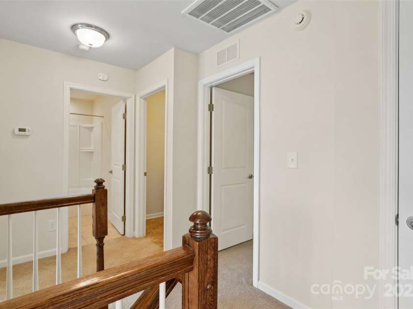 9618 Springholm Drive, Charlotte, NC 28278.  MLS# CAR4246189, YatesRealty ID 16061. 