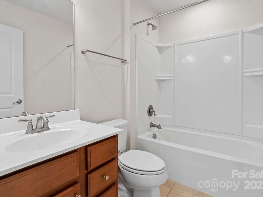 9618 Springholm Drive, Charlotte, NC 28278.  MLS# CAR4246189, YatesRealty ID 16061. 