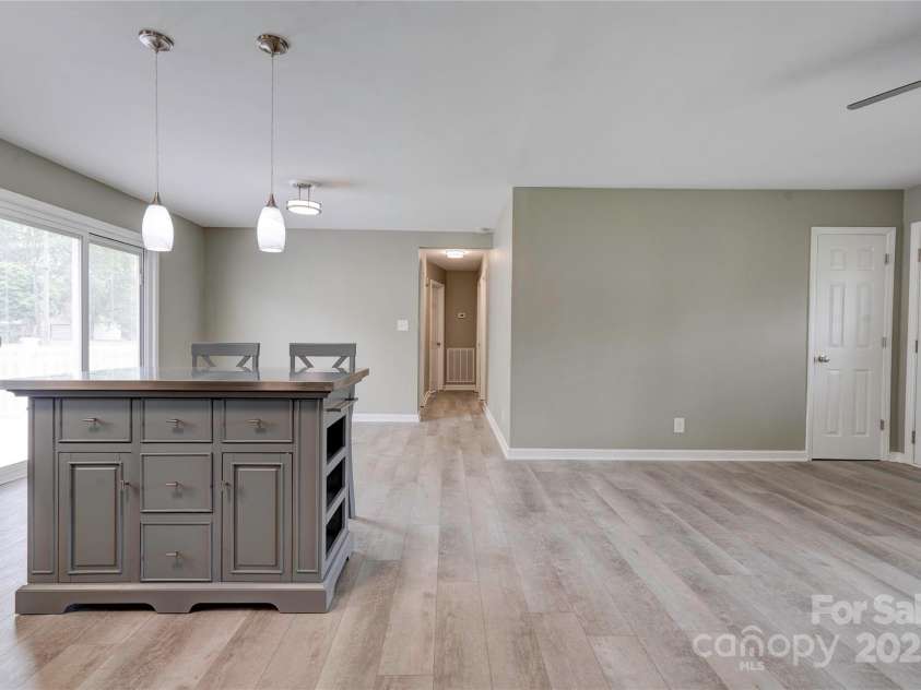 1690 Montevista Drive, Shelby, NC 28150.  MLS# CAR4256275, YatesRealty ID 16062. Kitchen/Dining/Living Room 6