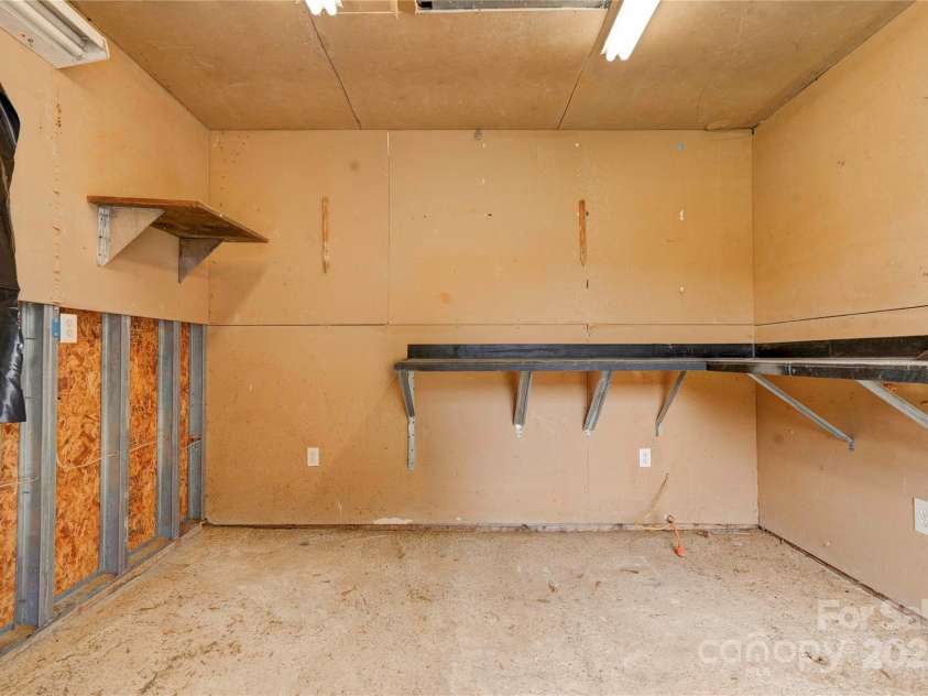 1690 Montevista Drive, Shelby, NC 28150.  MLS# CAR4256275, YatesRealty ID 16062. Storage Building