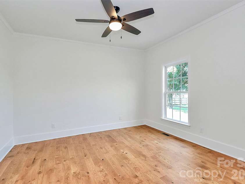 5008 Steele Village Road, Rock Hill, SC 29730.  MLS# CAR4363417, YatesRealty ID 16062. 3rd Bedroom
