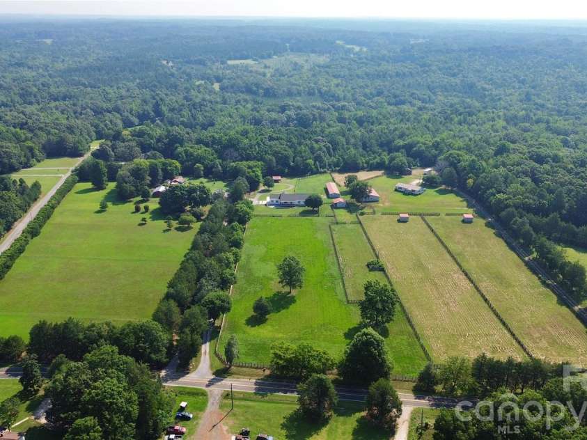 5008 Steele Village Road, Rock Hill, SC 29730.  MLS# CAR4363417, YatesRealty ID 16062. 