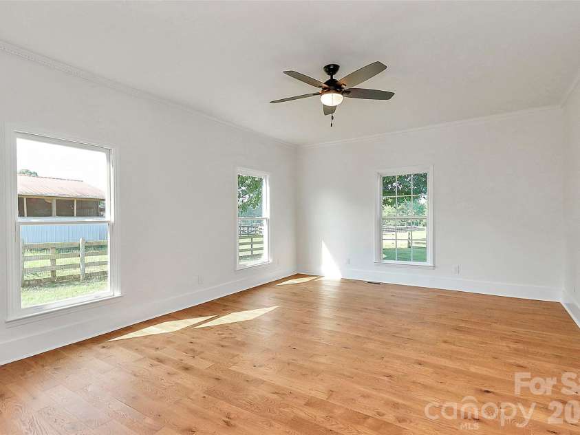 5008 Steele Village Road, Rock Hill, SC 29730.  MLS# CAR4363417, YatesRealty ID 16062. 