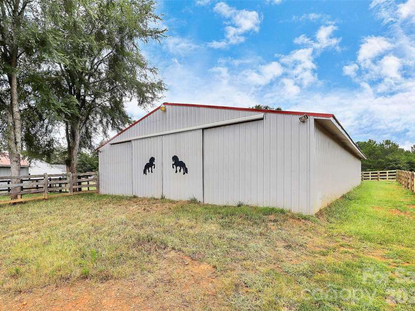 5008 Steele Village Road, Rock Hill, SC 29730.  MLS# CAR4363417, YatesRealty ID 16062. Barn 3