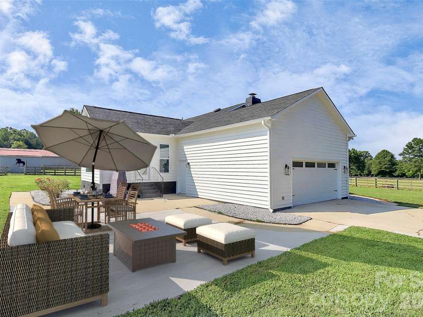 5008 Steele Village Road, Rock Hill, SC 29730.  MLS# CAR4363417, YatesRealty ID 16062. **Virtually Staged**