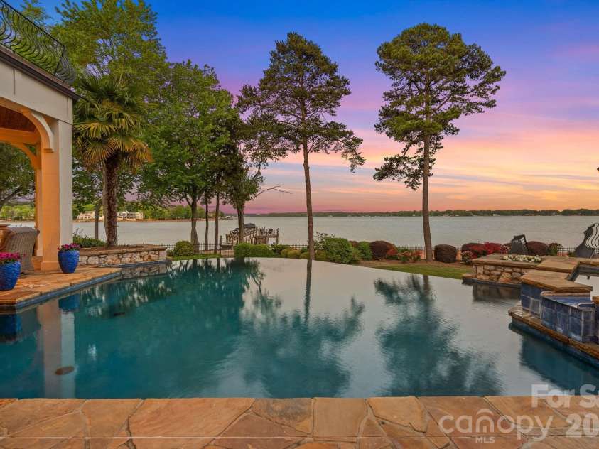 109 Conway Court, Mooresville, NC 28117.  MLS# CAR4368981, YatesRealty ID 16063. 