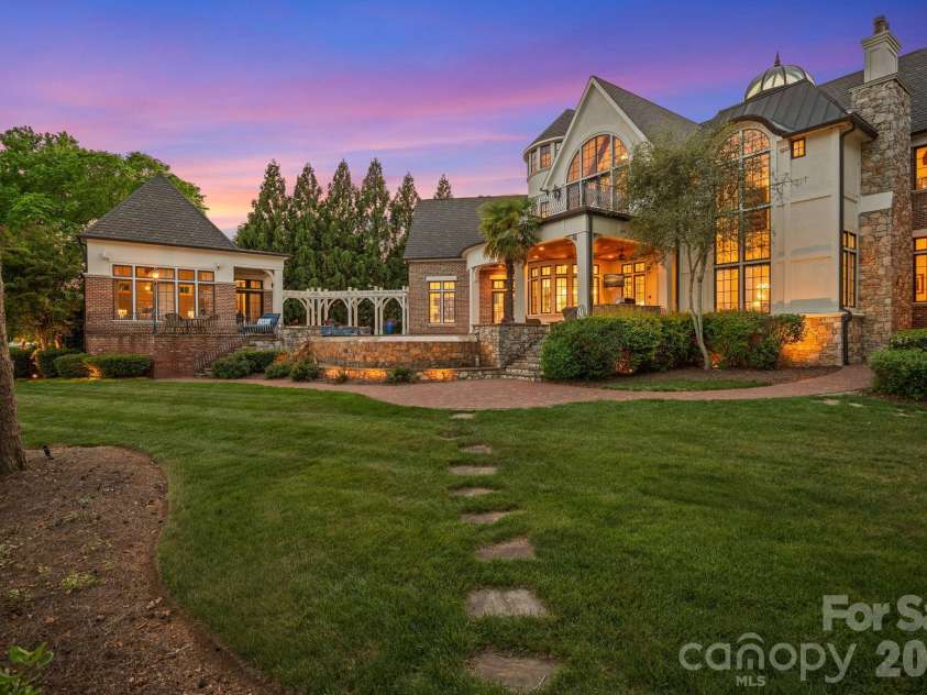 109 Conway Court, Mooresville, NC 28117.  MLS# CAR4368981, YatesRealty ID 16063. 