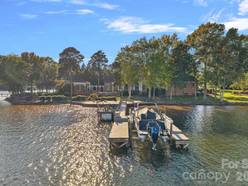 109 Conway Court, Mooresville, NC 28117.  MLS# CAR4368981, YatesRealty ID 16063. 