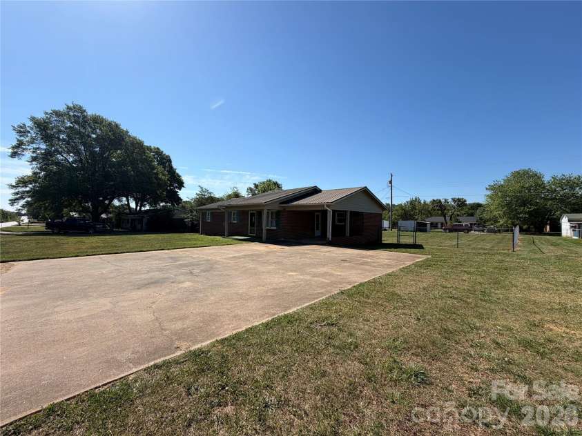 372 Ferry Road, Forest City, NC 28043.  MLS# CAR4370894, YatesRealty ID 16064. 