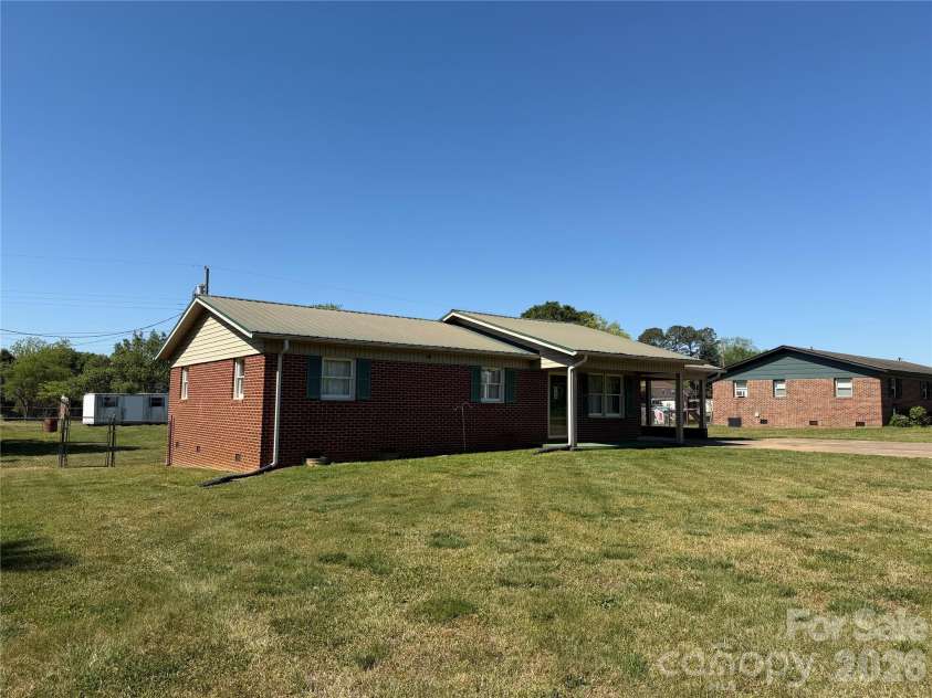 372 Ferry Road, Forest City, NC 28043.  MLS# CAR4370894, YatesRealty ID 16064. 