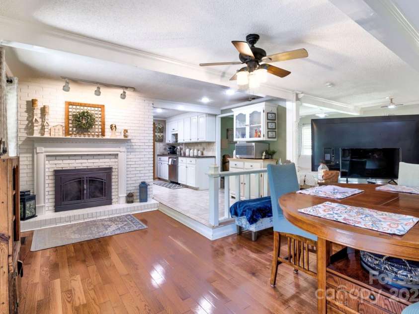 212 Brookwood Drive, Salisbury, NC 28146.  MLS# CAR4247076, YatesRealty ID 16066. 