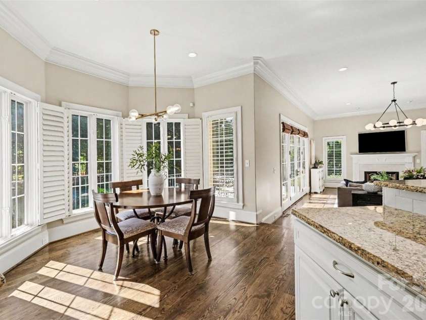 8000 Skye Lochs Drive, Waxhaw, NC 28173.  MLS# CAR4388481, YatesRealty ID 16067. 