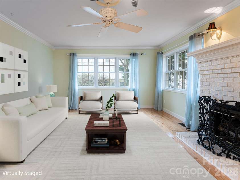 113 5th Street, Black Mountain, NC 28711.  MLS# CAR4358308, YatesRealty ID 16068. 
