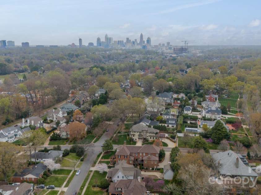 1801 Maryland Avenue, Charlotte, NC 28209.  MLS# CAR4235265, YatesRealty ID 16069. 