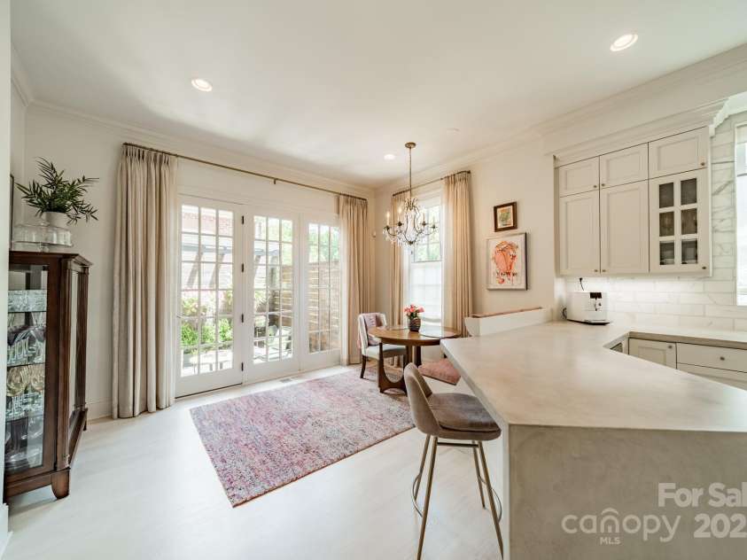 1801 Maryland Avenue, Charlotte, NC 28209.  MLS# CAR4235265, YatesRealty ID 16069. 