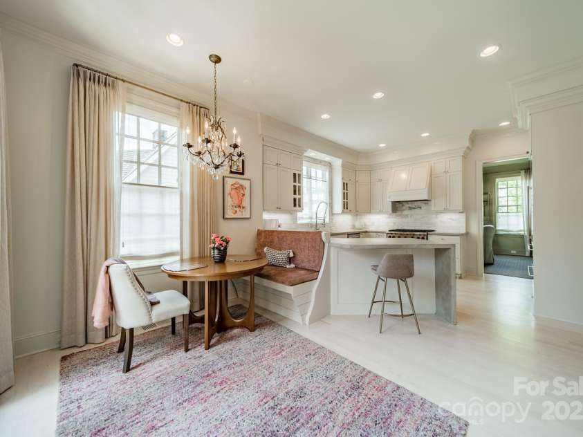 1801 Maryland Avenue, Charlotte, NC 28209.  MLS# CAR4235265, YatesRealty ID 16069. 