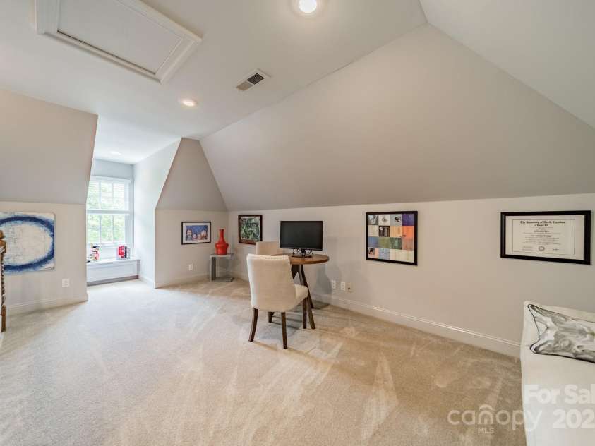 1801 Maryland Avenue, Charlotte, NC 28209.  MLS# CAR4235265, YatesRealty ID 16069. 