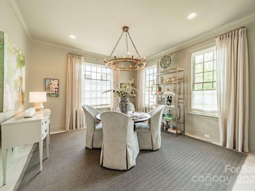 1801 Maryland Avenue, Charlotte, NC 28209.  MLS# CAR4235265, YatesRealty ID 16069. Dining room