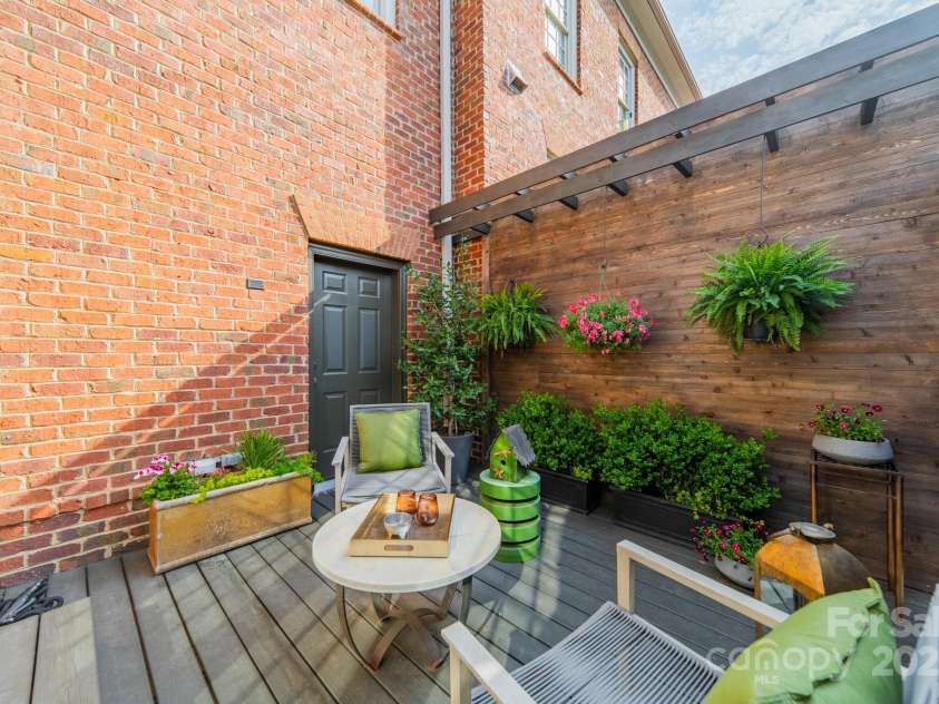 1801 Maryland Avenue, Charlotte, NC 28209.  MLS# CAR4235265, YatesRealty ID 16069. Patio off kitchen
