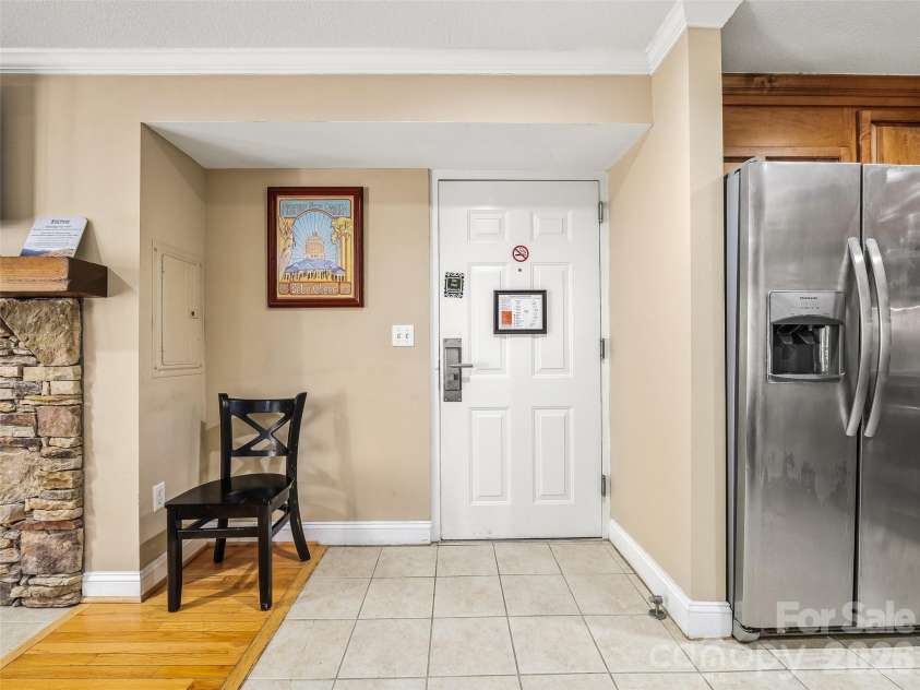 331 Bowling Park Road, Asheville, NC 28803.  MLS# CAR4375055, YatesRealty ID 16069. 