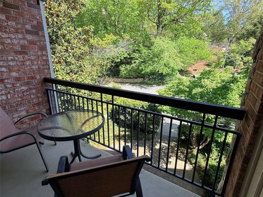 331 Bowling Park Road, Asheville, NC 28803.  MLS# CAR4375055, YatesRealty ID 16069. 