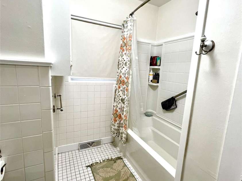 122 and 124 Avian Court, Brevard, NC 28712.  MLS# CAR4198391, YatesRealty ID 1607. 