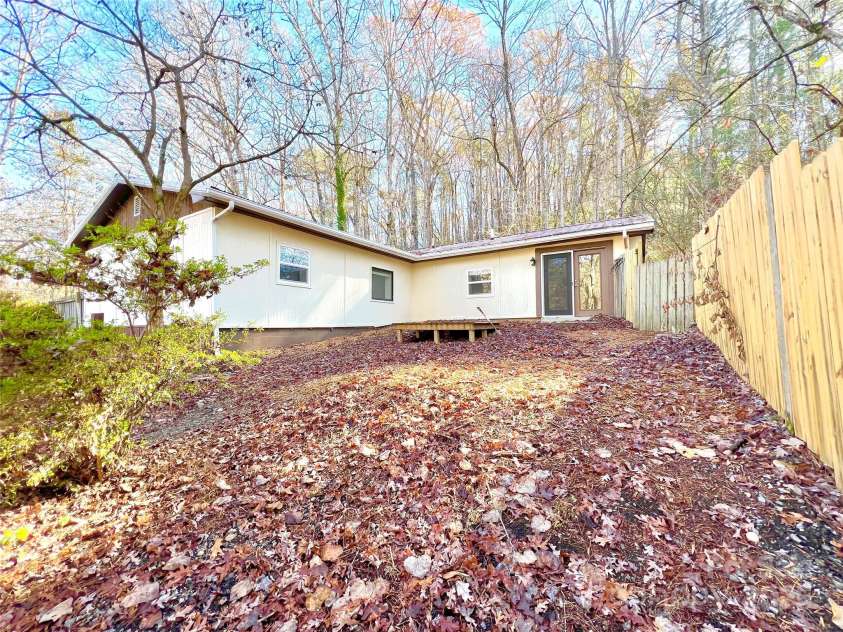 122 and 124 Avian Court, Brevard, NC 28712.  MLS# CAR4198391, YatesRealty ID 1607. 