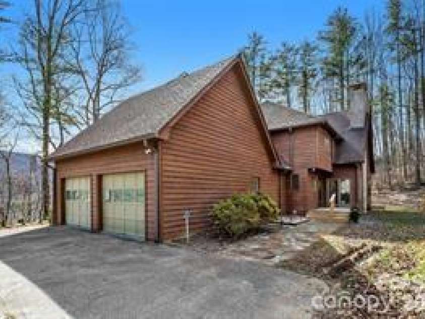 249 Starlin Mountain Road, Bakersville, NC 28705.  MLS# CAR4345394, YatesRealty ID 1607. 