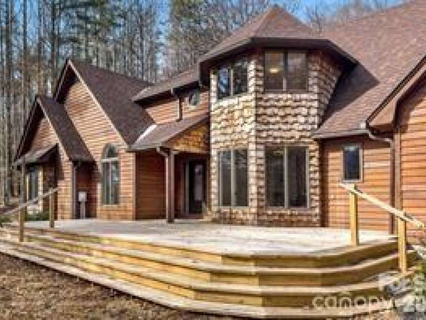 249 Starlin Mountain Road, Bakersville, NC 28705.  MLS# CAR4345394, YatesRealty ID 1607. 