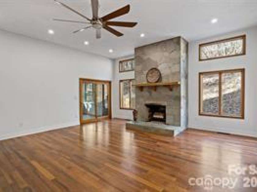249 Starlin Mountain Road, Bakersville, NC 28705.  MLS# CAR4345394, YatesRealty ID 1607. 