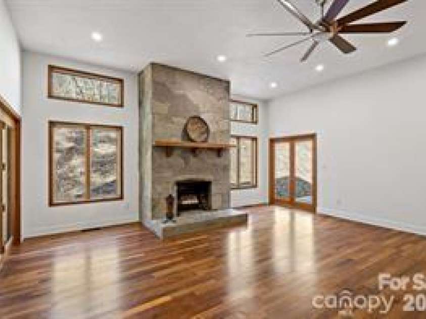 249 Starlin Mountain Road, Bakersville, NC 28705.  MLS# CAR4345394, YatesRealty ID 1607. 