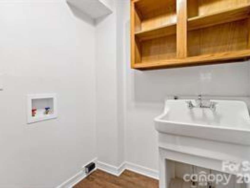 249 Starlin Mountain Road, Bakersville, NC 28705.  MLS# CAR4345394, YatesRealty ID 1607. 