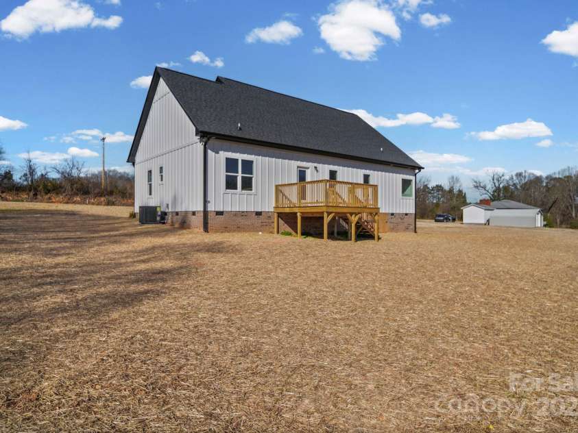 4106 New Salem Road, Marshville, NC 28103.  MLS# CAR4331810, YatesRealty ID 1607. 