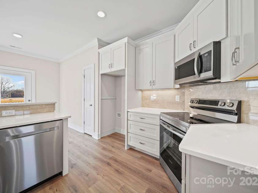 4106 New Salem Road, Marshville, NC 28103.  MLS# CAR4331810, YatesRealty ID 1607. Kitchen