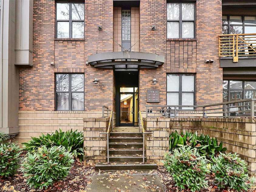 712 Davidson Street, Charlotte, NC 28202.  MLS# CAR4402173, YatesRealty ID 16070. Front View