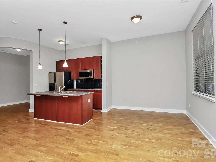 712 Davidson Street, Charlotte, NC 28202.  MLS# CAR4402173, YatesRealty ID 16070. Kitchen and Breakfast Area
