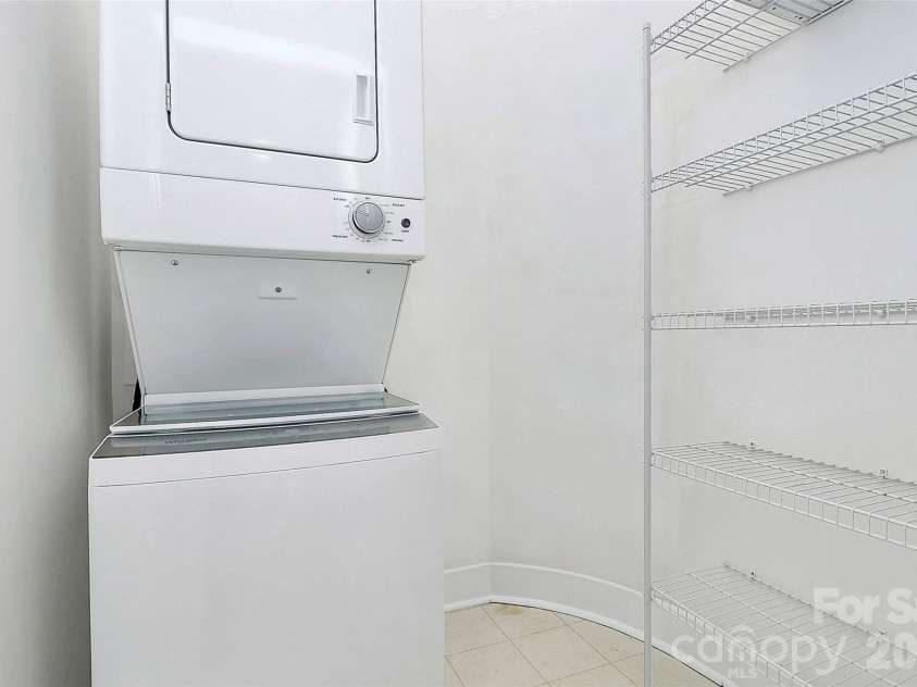 712 Davidson Street, Charlotte, NC 28202.  MLS# CAR4402173, YatesRealty ID 16070. Laundry Room