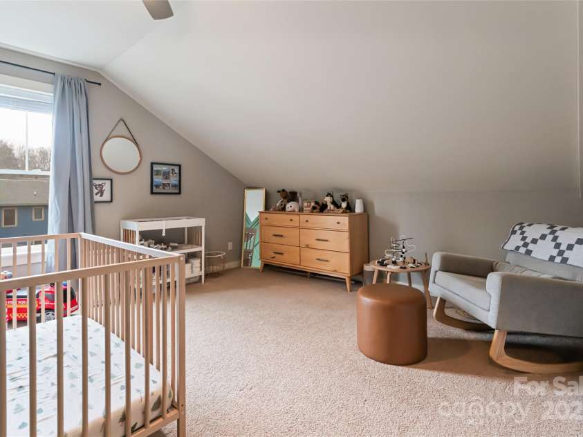 123 Arline Henry Way, Asheville, NC 28806.  MLS# CAR4232266, YatesRealty ID 16072. 