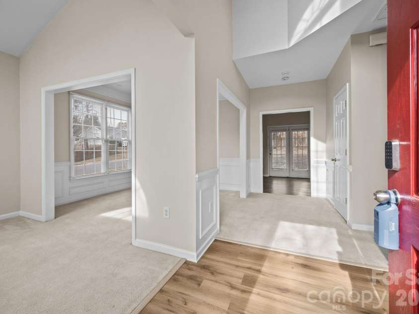 3203 Arklow Road, Charlotte, NC 28269.  MLS# CAR4350253, YatesRealty ID 16073. 