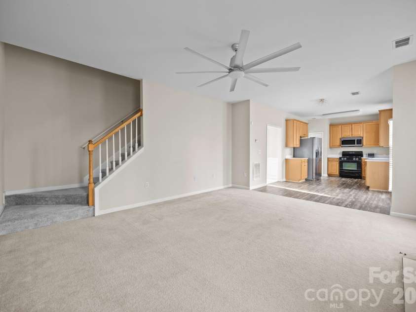 3203 Arklow Road, Charlotte, NC 28269.  MLS# CAR4350253, YatesRealty ID 16073. 