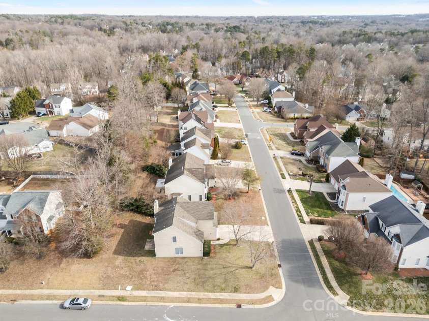 3203 Arklow Road, Charlotte, NC 28269.  MLS# CAR4350253, YatesRealty ID 16073. 