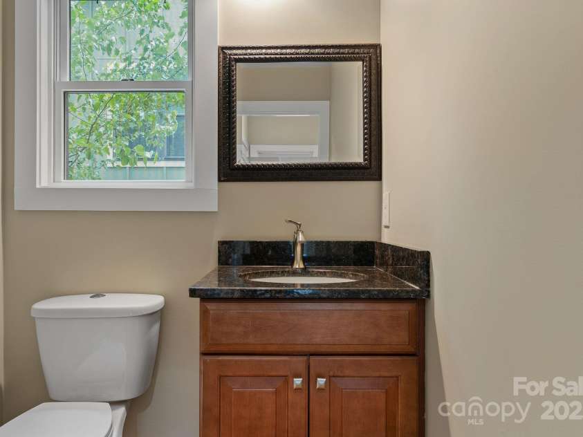 38 Unadilla Alley, Asheville, NC 28803.  MLS# CAR4255219, YatesRealty ID 16073. 