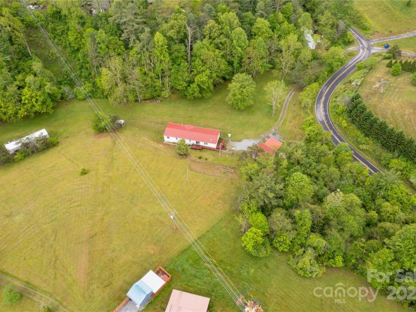 283 Grandview Drive, Marshall, NC 28753.  MLS# CAR4256159, YatesRealty ID 16074. Aerial view