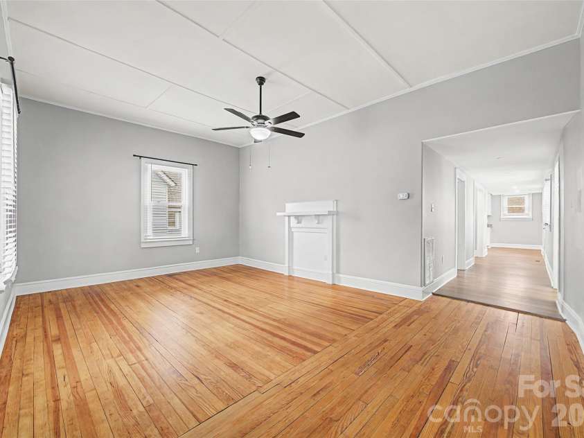 59 Cedar Street, Salisbury, NC 28144.  MLS# CAR4349021, YatesRealty ID 16074. 