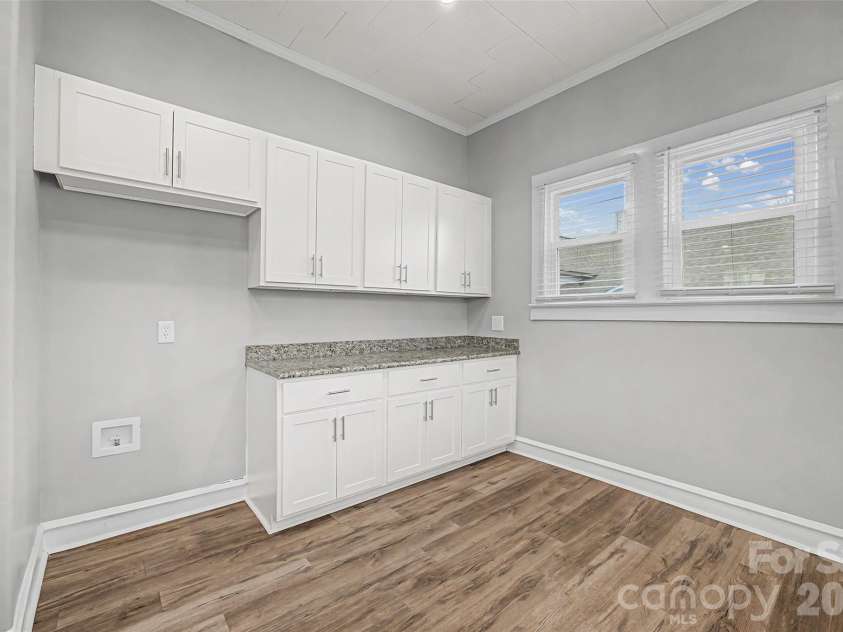 59 Cedar Street, Salisbury, NC 28144.  MLS# CAR4349021, YatesRealty ID 16074. 