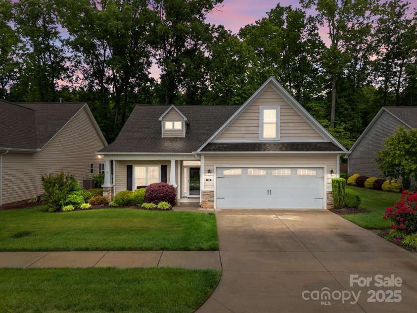 422 Drake Lane, Salisbury, NC 28146.  MLS# CAR4259002, YatesRealty ID 16075. 